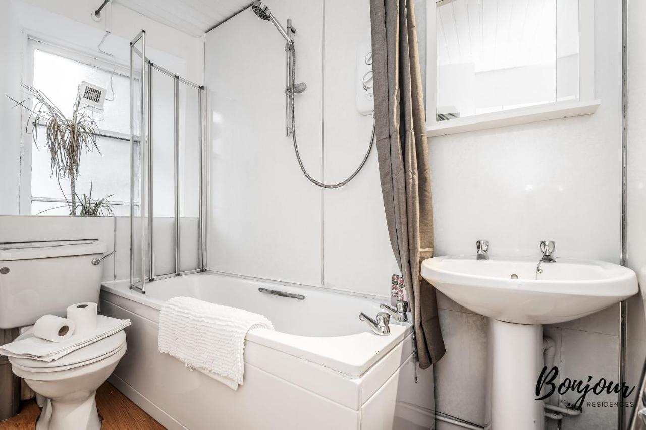 Cosy Grassmarket 2Br-1Ba - Newly Decorated! By Bonjour Residences Edynburg Zewnętrze zdjęcie